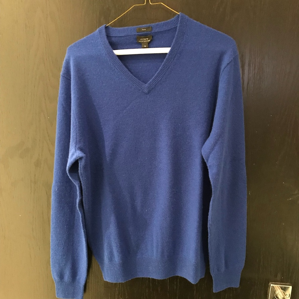Men’s J.Crew Cashmere sweater slim cut. medium.